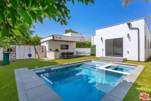 Los Angeles, CA 90038,732 N Cherokee Avenue