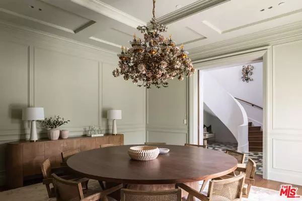 Los Angeles, CA 90049,12745 Hanover Street