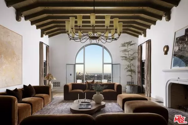 Los Angeles, CA 90027,4048 Farmouth Drive