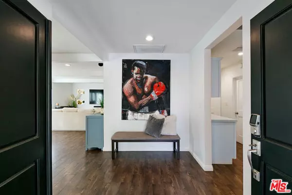 Northridge (los Angeles), CA 91324,8509 Shirley Avenue