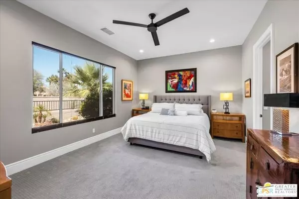 Rancho Mirage, CA 92270,70 Cork Tree