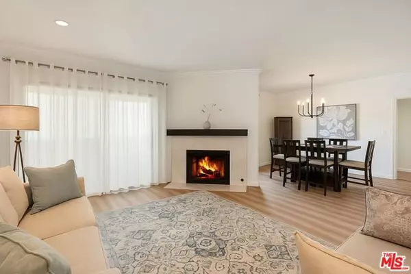 Los Angeles, CA 90035,828 S Bedford Street #202