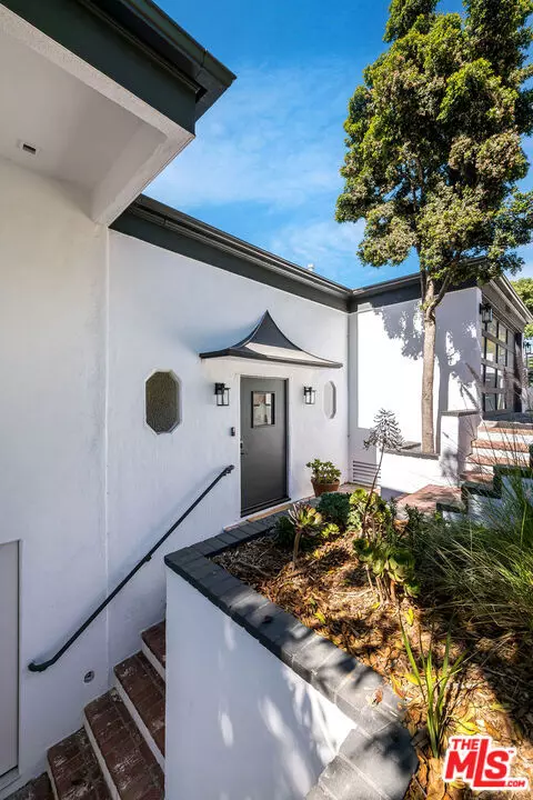 Los Angeles, CA 90068,3345 Wonder View Drive