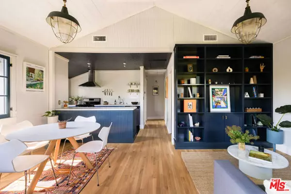 Los Angeles, CA 90027,4311 Clayton Avenue