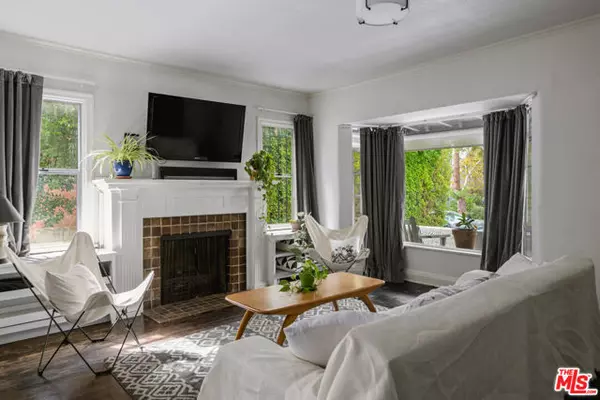 Los Angeles, CA 90027,2022 N Catalina Street