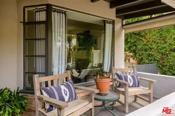 Los Angeles, CA 90027,2022 N Catalina Street