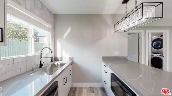 Los Angeles, CA 90016,2123 S Orange Dr #1