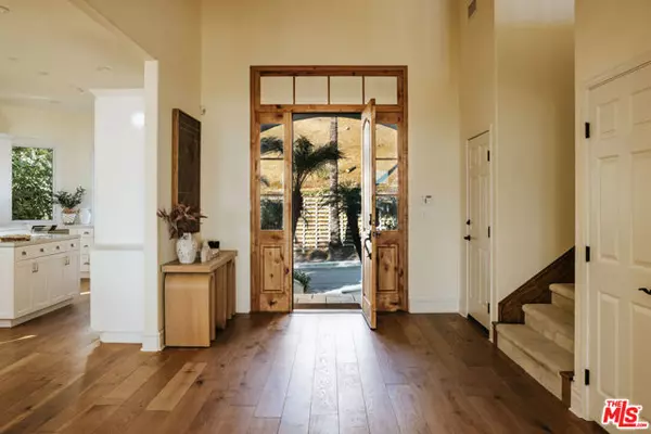 Pacific Palisades (los Angeles), CA 90272,16844 Calle De Sarah