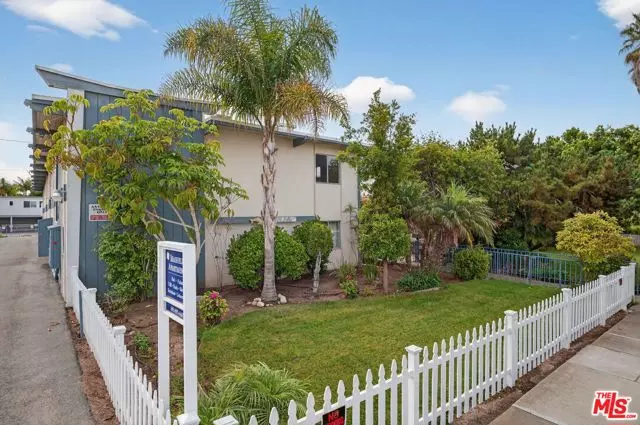 Carpinteria, CA 93013,180 Holly Avenue