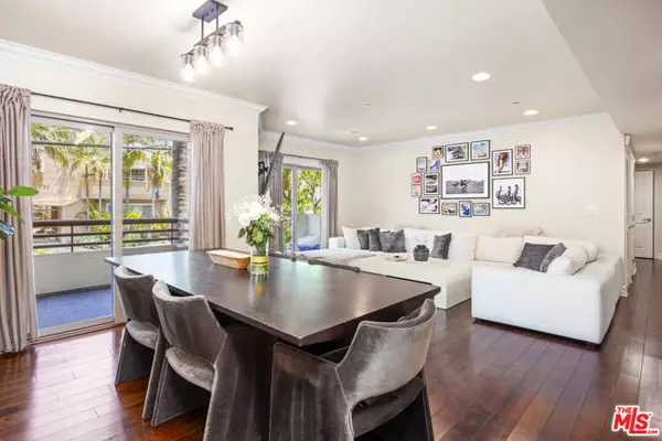 Los Angeles, CA 90049,951 Granville Avenue #202