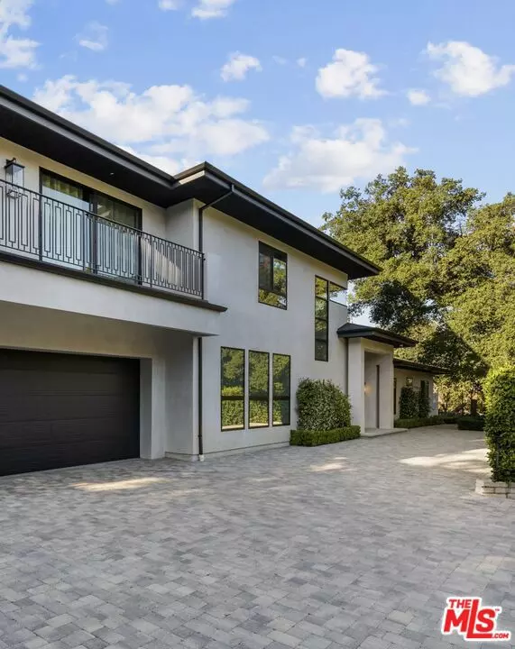 Encino (los Angeles), CA 91316,17401 Rancho Street