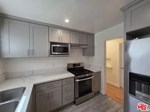 Long Beach, CA 90802,102 Gaviota Avenue #104