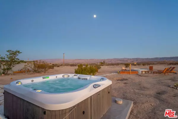 Joshua Tree, CA 92252,2724 Stonehill Avenue