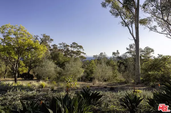 Santa Barbara, CA 93108,1030 E Mountain Drive