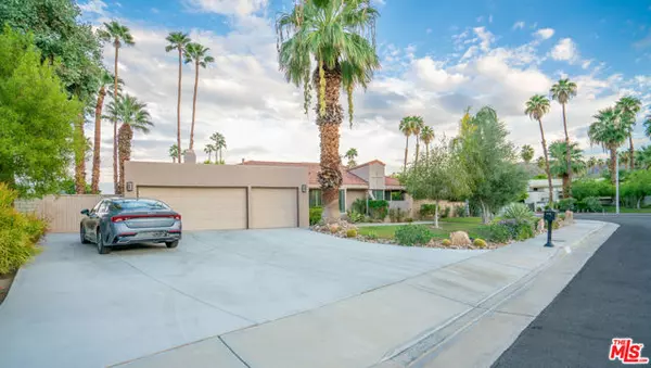 1592 S Compadre Road, Palm Springs, CA 92264