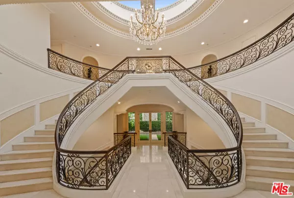 Beverly Hills, CA 90210,1455 Robmar Drive