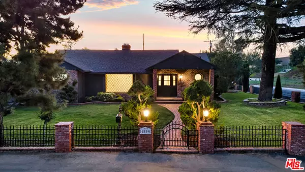 Studio City (los Angeles), CA 91607,4559 Morella Avenue