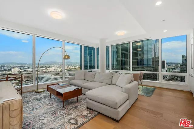 877 Francisco Street #3202, Los Angeles, CA 90017