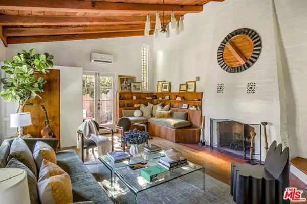 Los Angeles, CA 90046,8027 Willow Glen Road