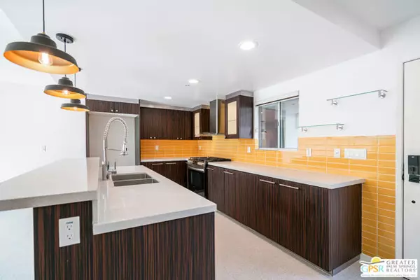 Palm Springs, CA 92264,588 E San Lorenzo Road #103