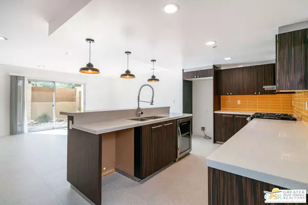 Palm Springs, CA 92264,588 E San Lorenzo Road #103