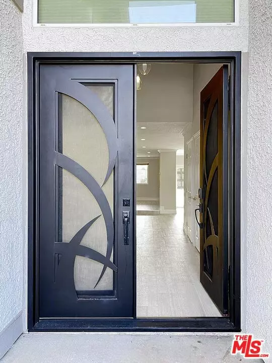 Chatsworth (los Angeles), CA 91311,10758 Cozycroft Avenue