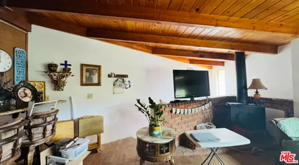 San Bernardino, CA 92407,1121 Devore Road