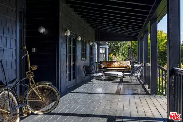 Los Angeles, CA 90049,250 S Chadbourne Avenue