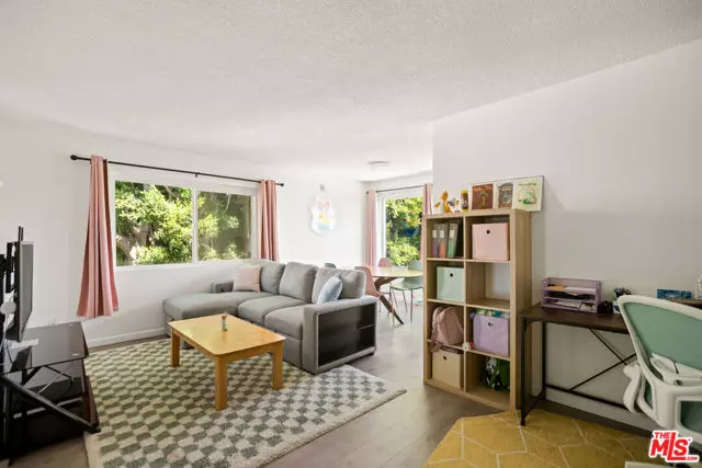 964 Larrabee Street #202, West Hollywood, CA 90069