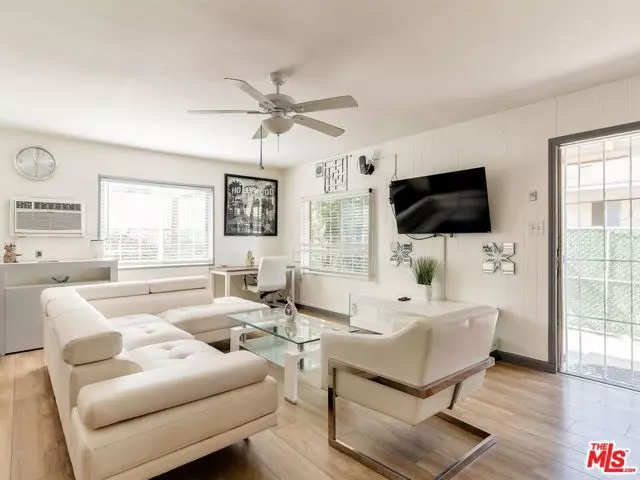 138 S Madison Avenue, Los Angeles, CA 90004