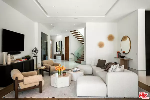 Pacific Palisades (los Angeles), CA 90272,17335 Tramonto Drive