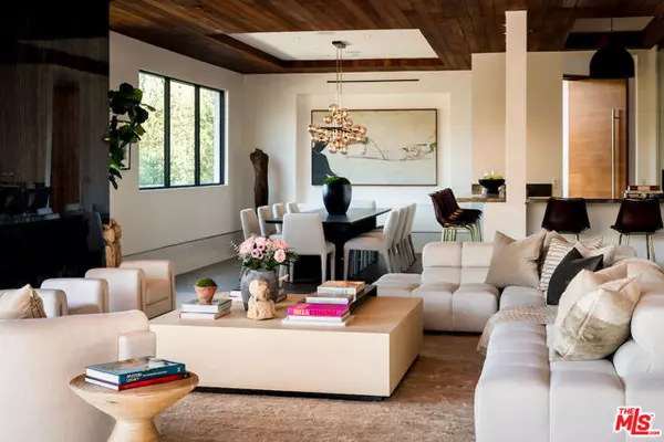 Pacific Palisades (los Angeles), CA 90272,17335 Tramonto Drive