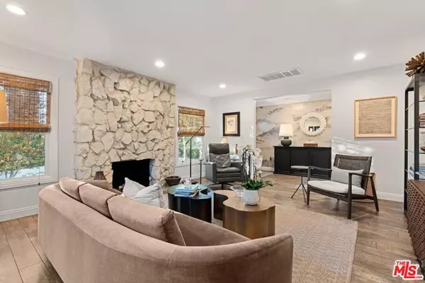 Woodland Hills (los Angeles), CA 91364,5117 Lubao Avenue