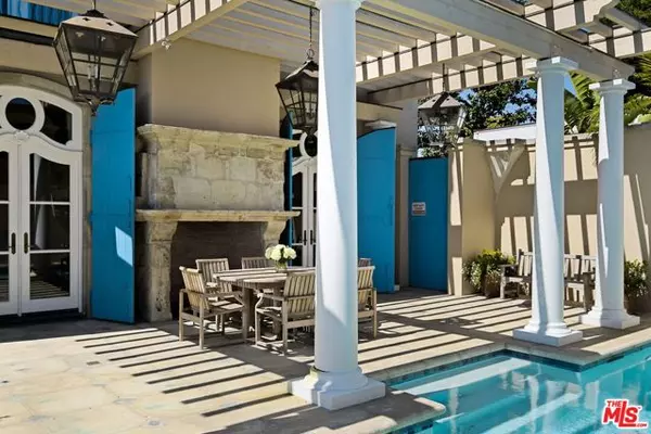 Los Angeles, CA 90046,7398 Pyramid Place