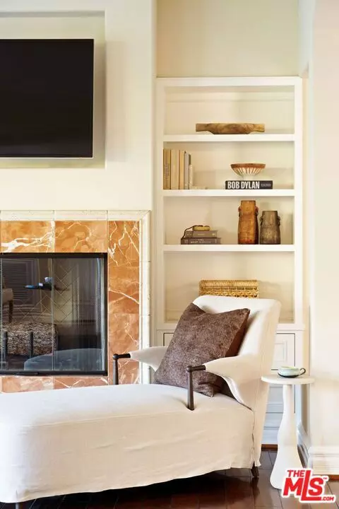 Beverly Hills, CA 90210,2505 Bowmont Drive