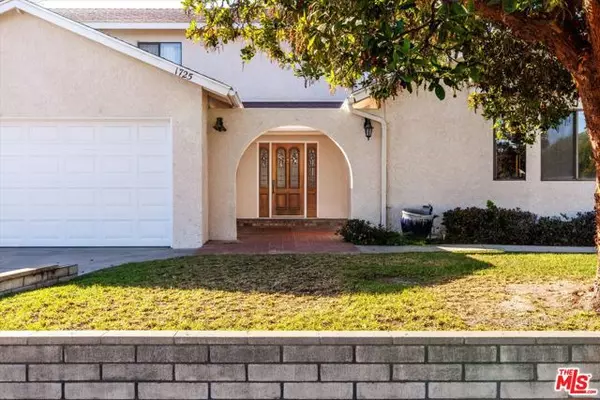 1725 Dejoy Street, Santa Maria, CA 93458