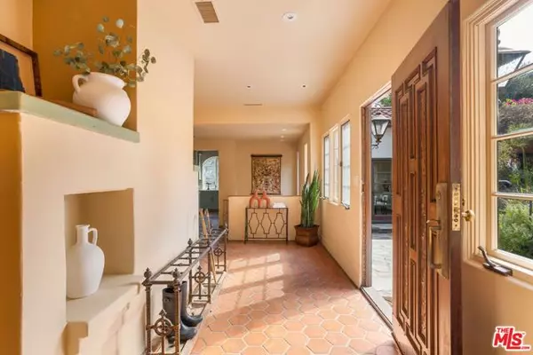 Sherman Oaks, CA 91403,15091 Rayneta Drive