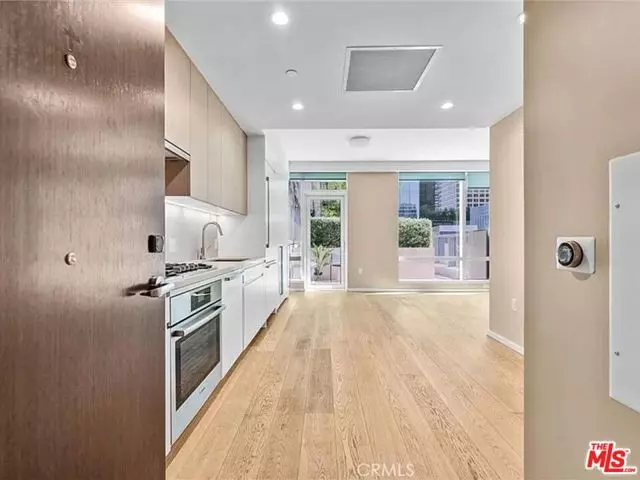 877 Francisco Street #505, Los Angeles, CA 90017