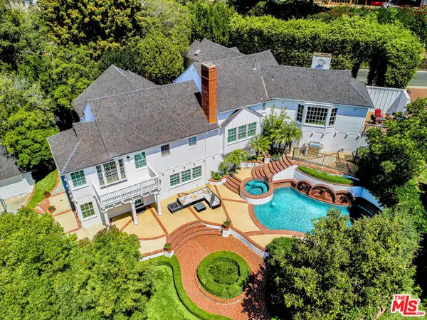 657 N Saltair Avenue, Los Angeles, CA 90049