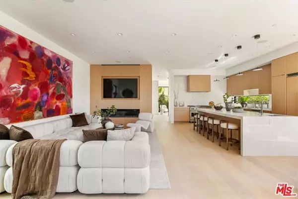 Venice (los Angeles), CA 90291,822 Superba Avenue