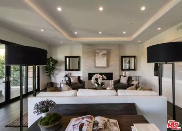 3295 Mountain View Avenue, Los Angeles, CA 90066