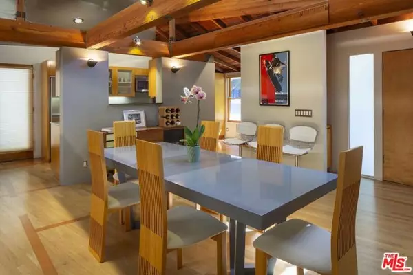 Los Angeles, CA 90077,10335 Oletha Lane