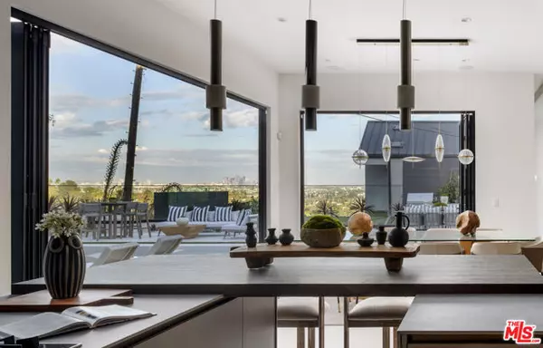 Los Angeles, CA 90064,2950 Club Drive