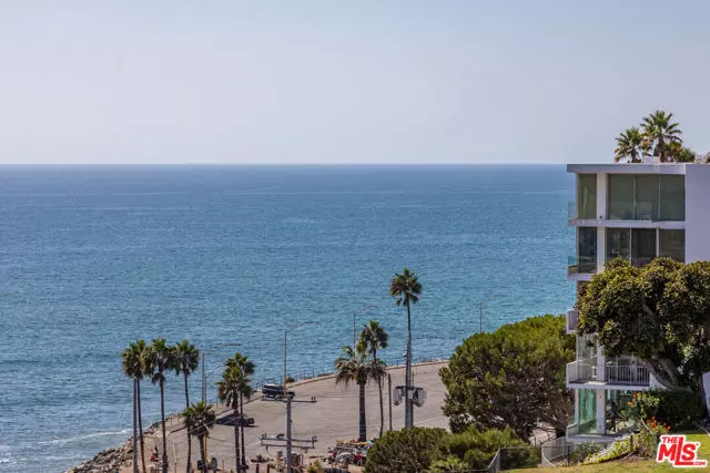 17352 W Sunset Boulevard #202, Pacific Palisades (los Angeles), CA 90272
