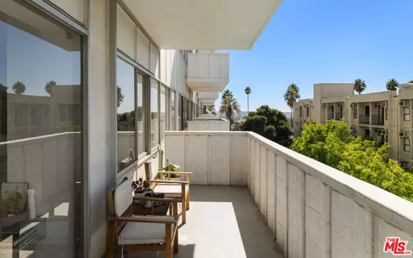 Los Angeles, CA 90046,7135 Hollywood Boulevard #509