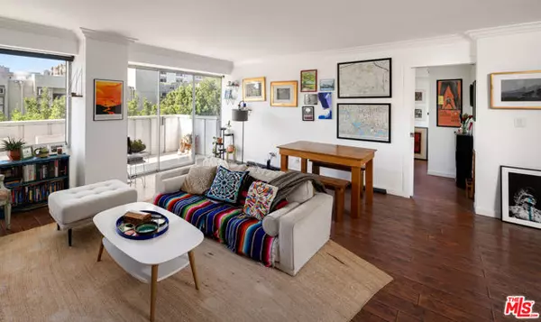 Los Angeles, CA 90046,7135 Hollywood Boulevard #509