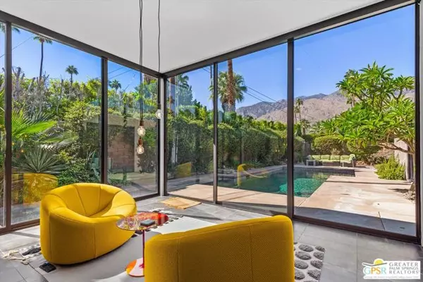 Palm Springs, CA 92264,1075 E Suntan Lane