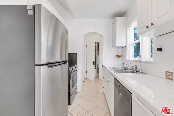 Los Angeles, CA 90026,1725 Morton Avenue