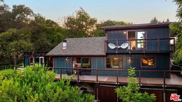 Topanga (los Angeles), CA 90290,19806 Valley View Drive