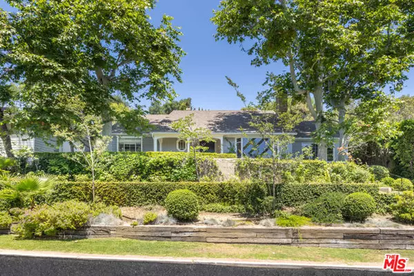 Los Angeles, CA 90049,11339 Thurston Place